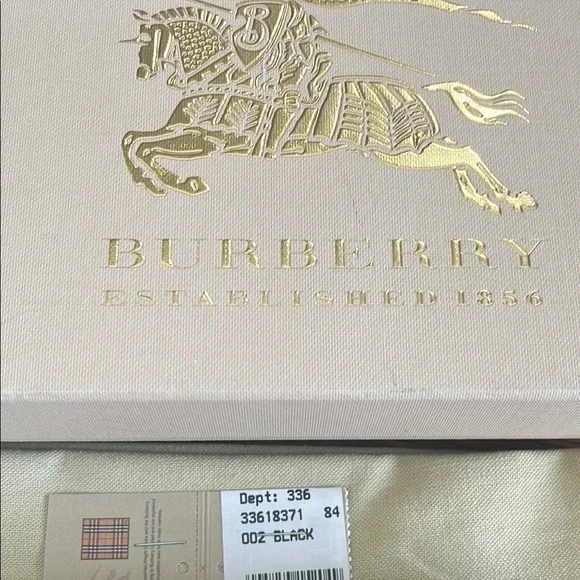 Burberry Black and Gray Plaid Card Holder - Picture 7 of 8